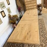 Solid oak farmhouse table with 2 central extensions
