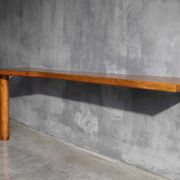 Table console par Charlotte Perriand, France, années 1950.