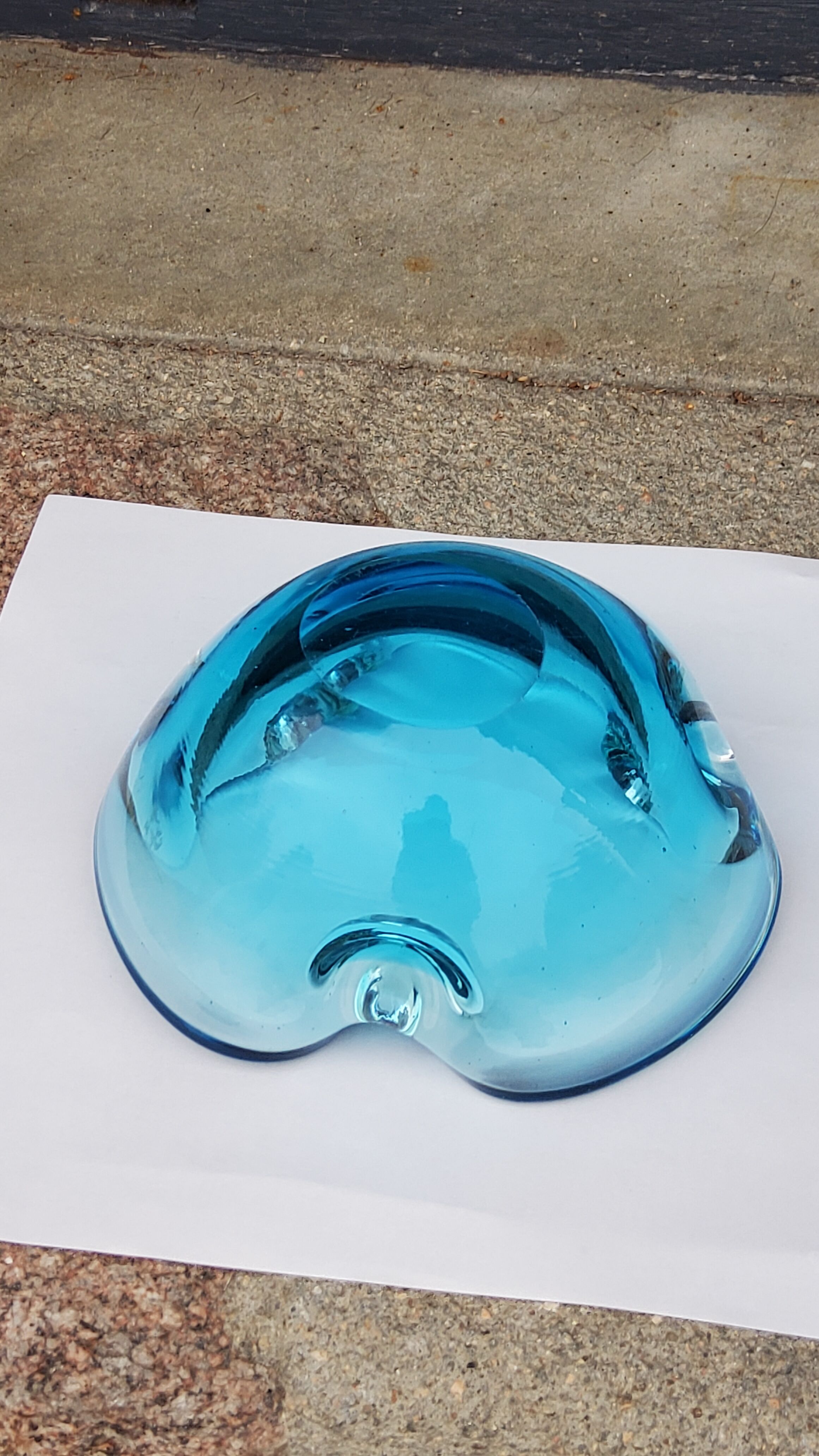 Cendrier en verre de murano de couleur bleue des années 50
