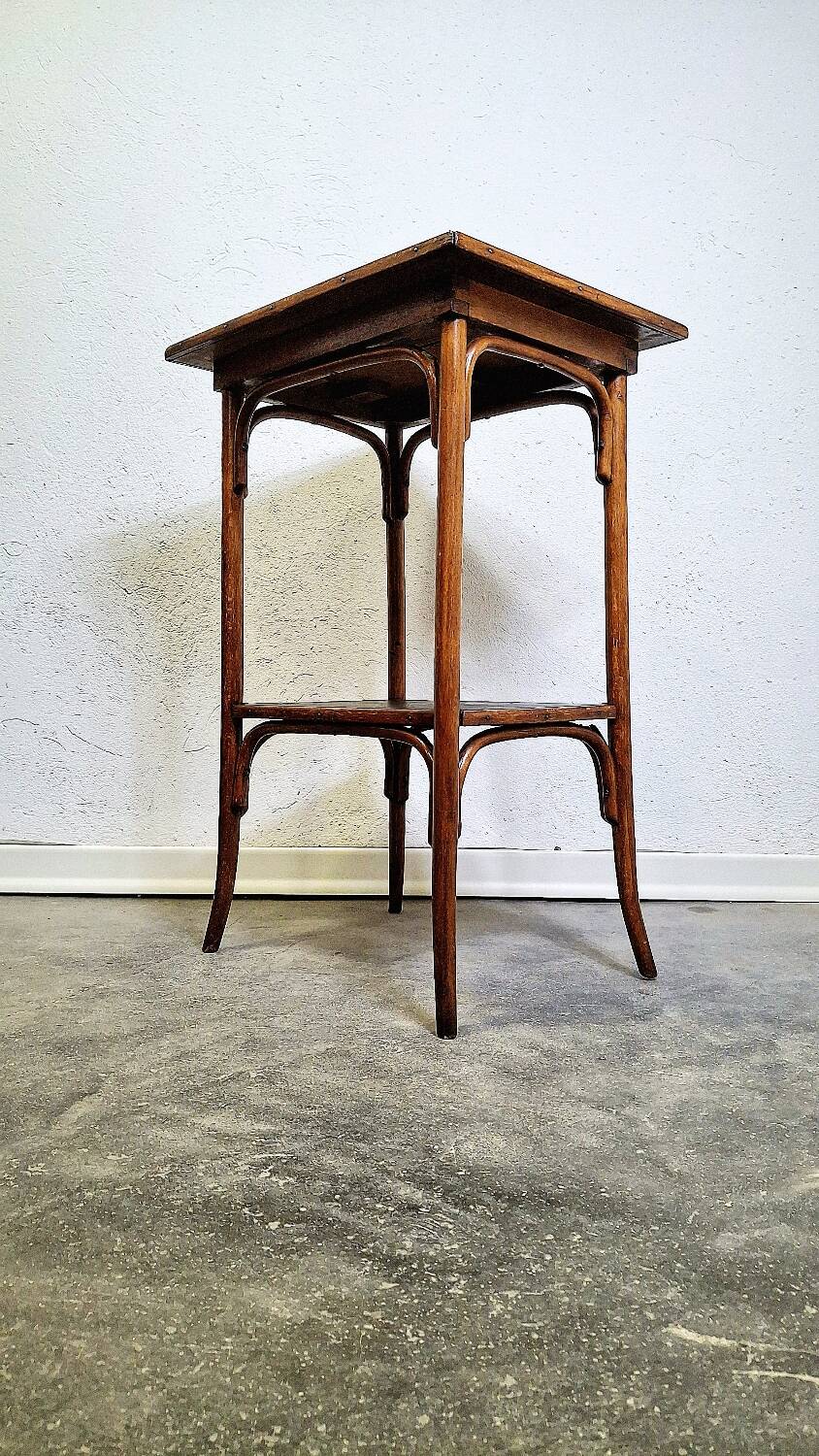 Art Nouveau Bentwood Side Table, 1910s
