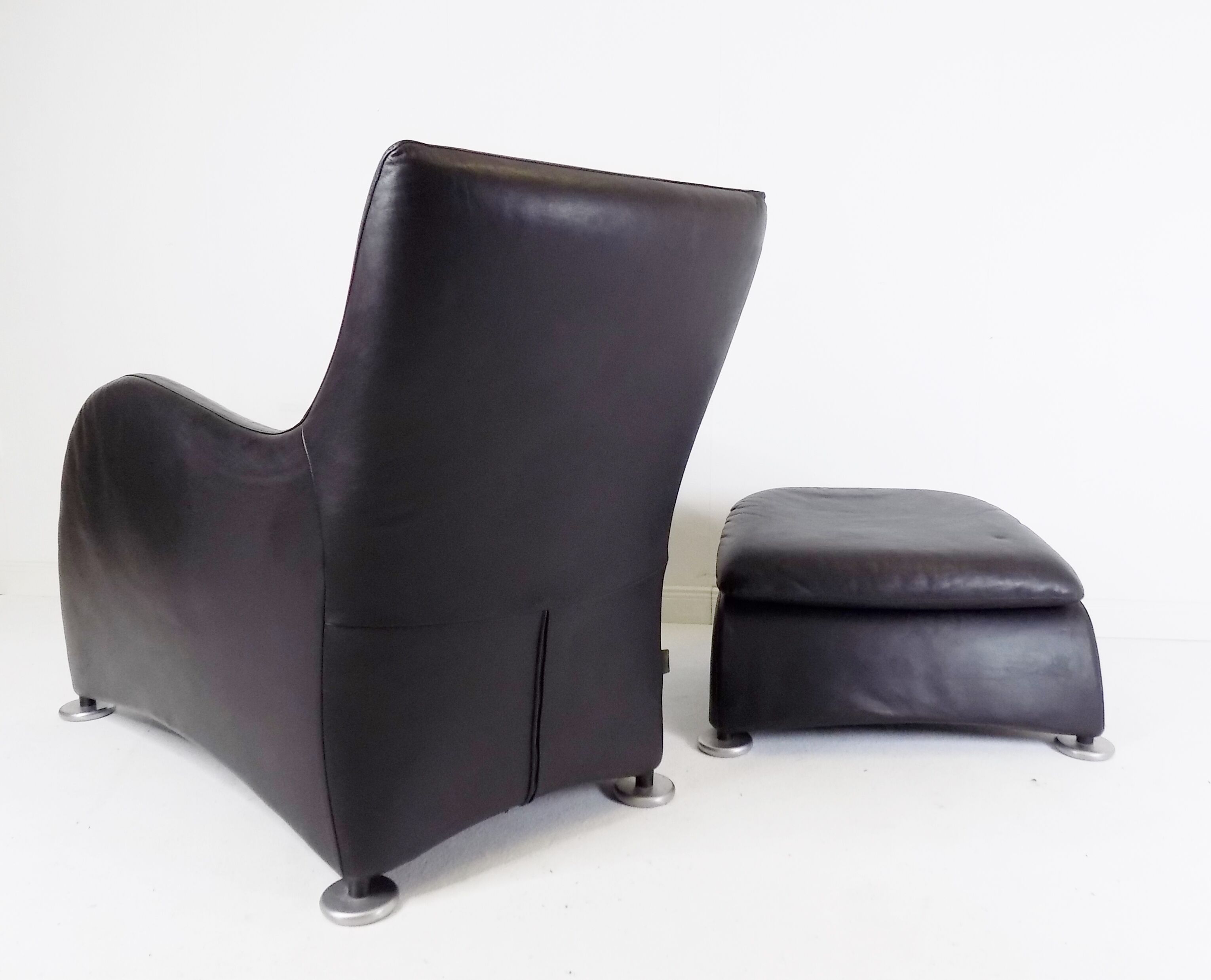 Montis Loge leather armchair with ottoman by Gerard van den Berg