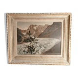 The sea of ice framed early 20th century.