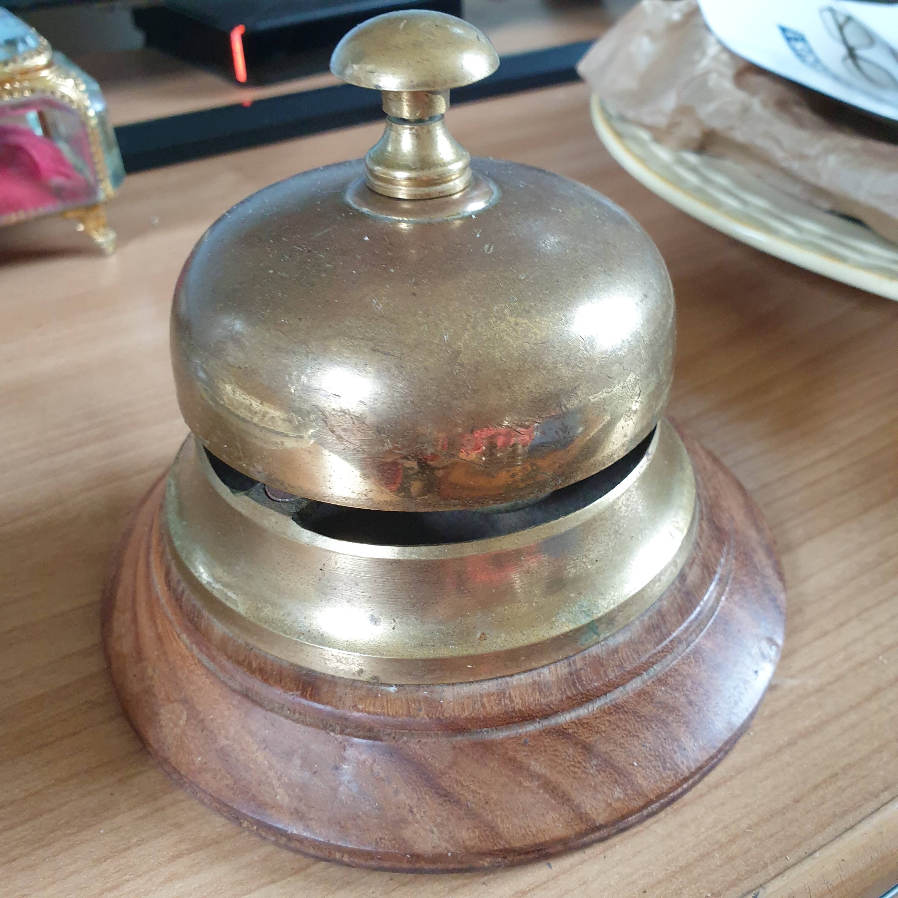 Vintage reception bell in wood and brass