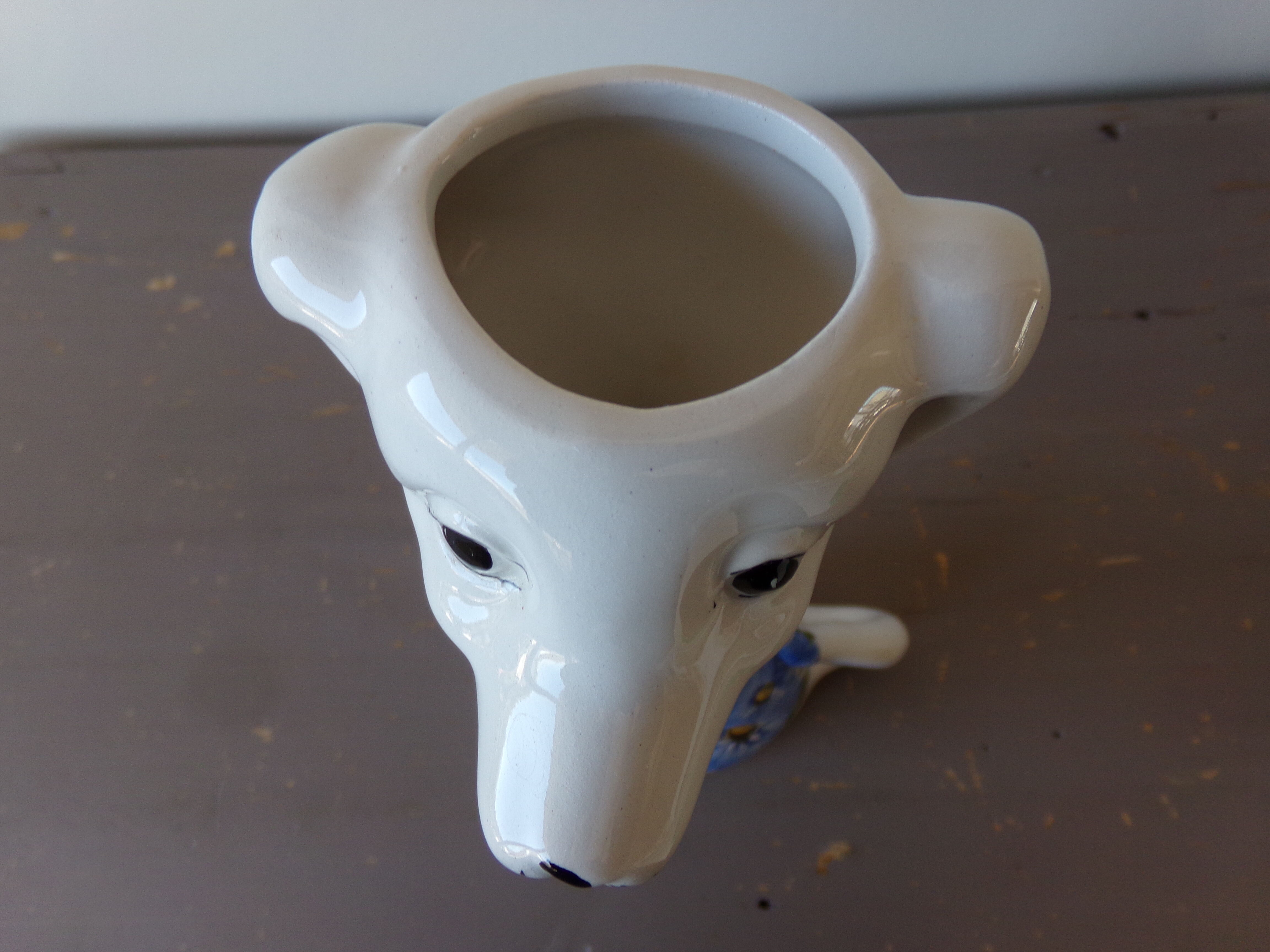 Soliflore ceramic dog shape