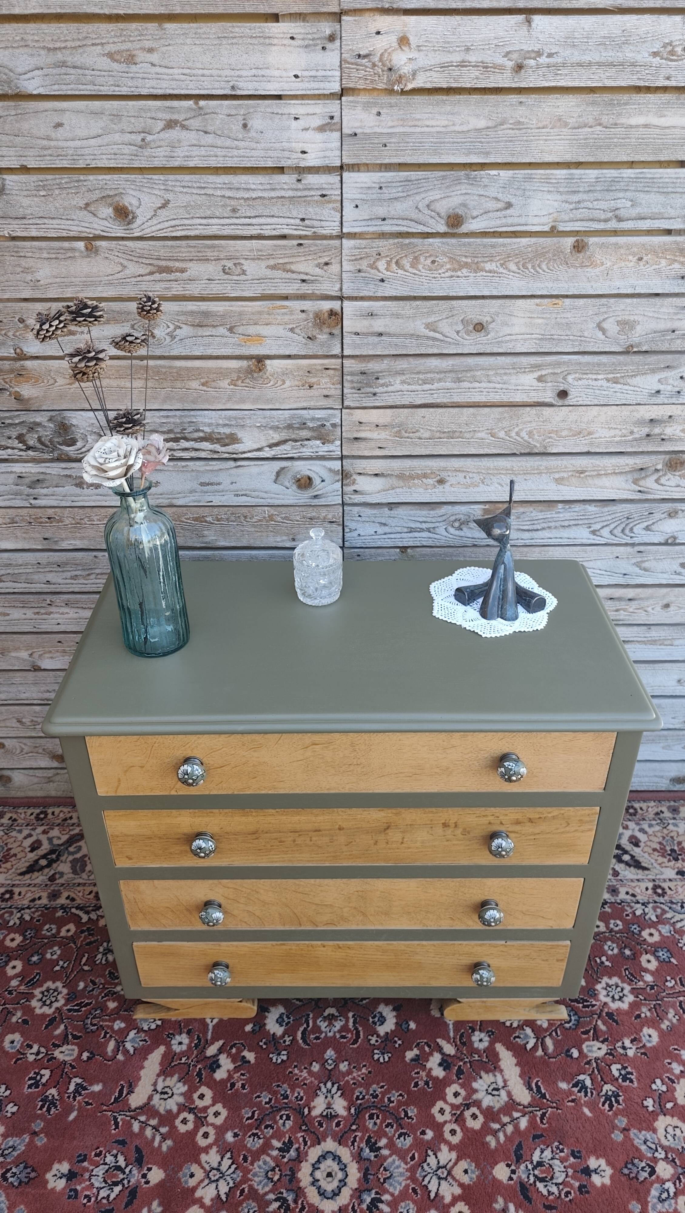 Guifette Commode
