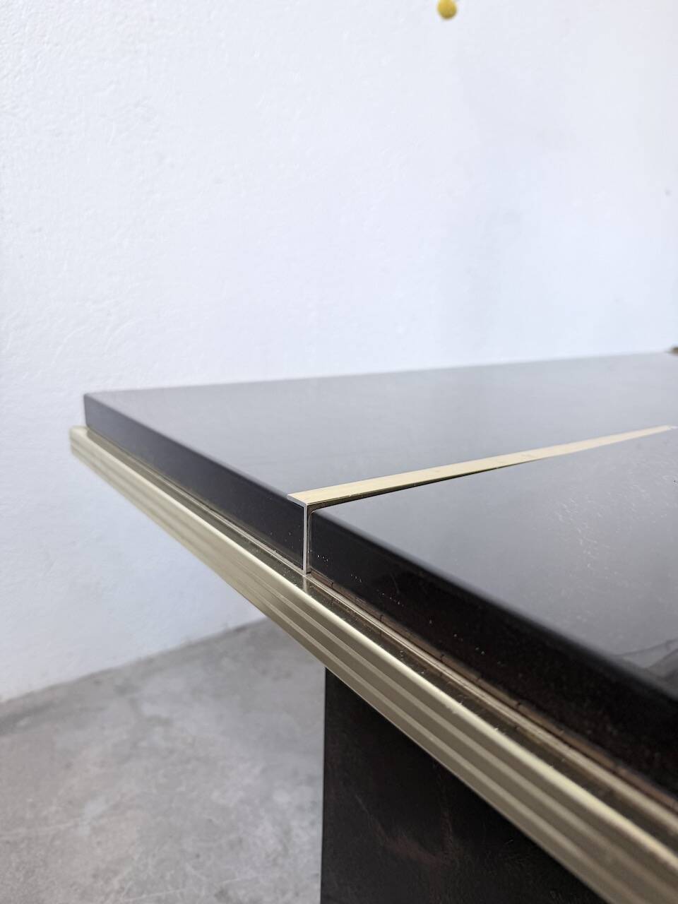 "Rizzo" lacquered and brass coffee-bar table from the 1970s.