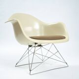 Charles and Ray Eames LAR Cats cradle chair for Herman Miller, 1970s
