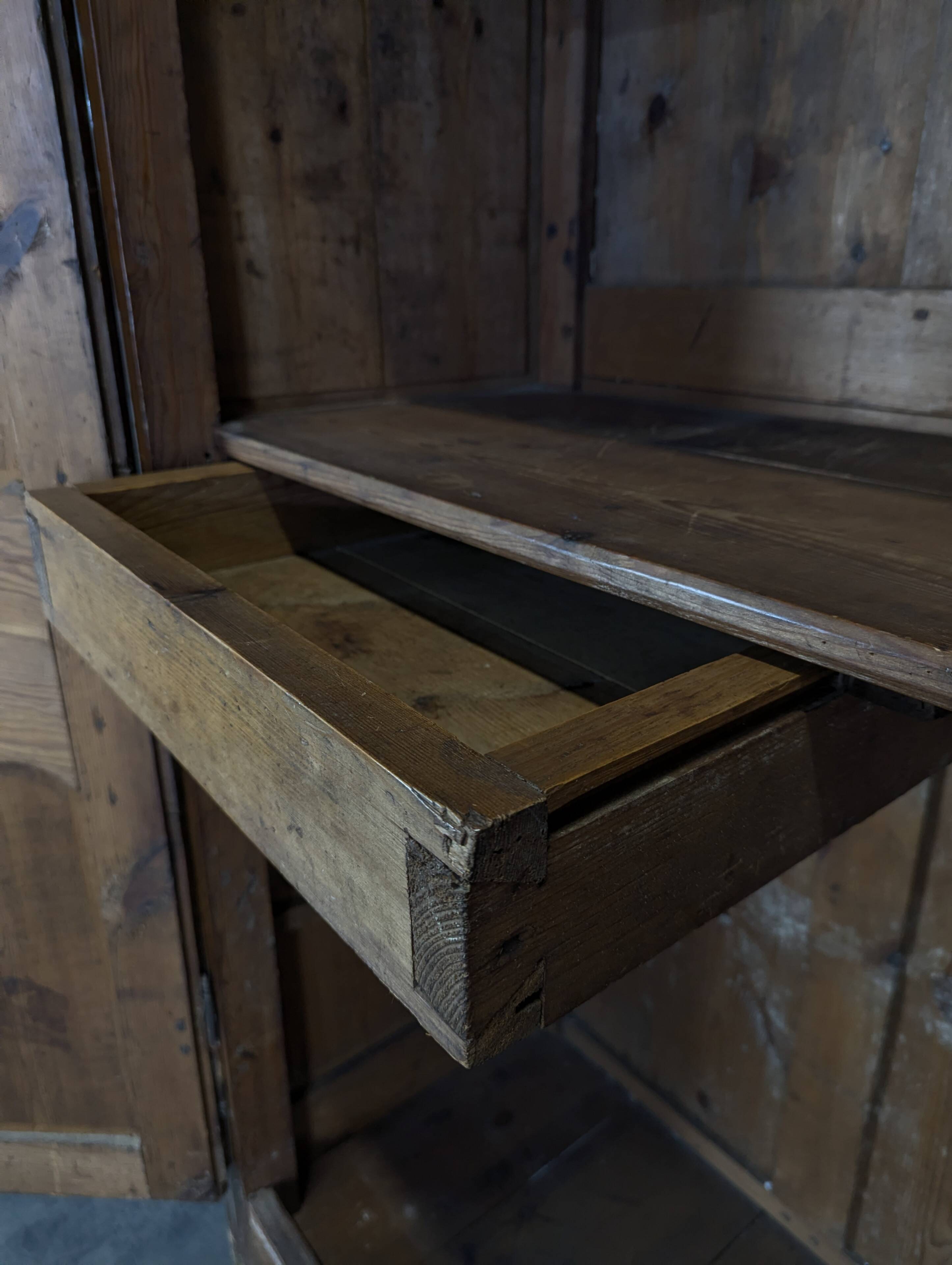 Norman wardrobe in solid pine