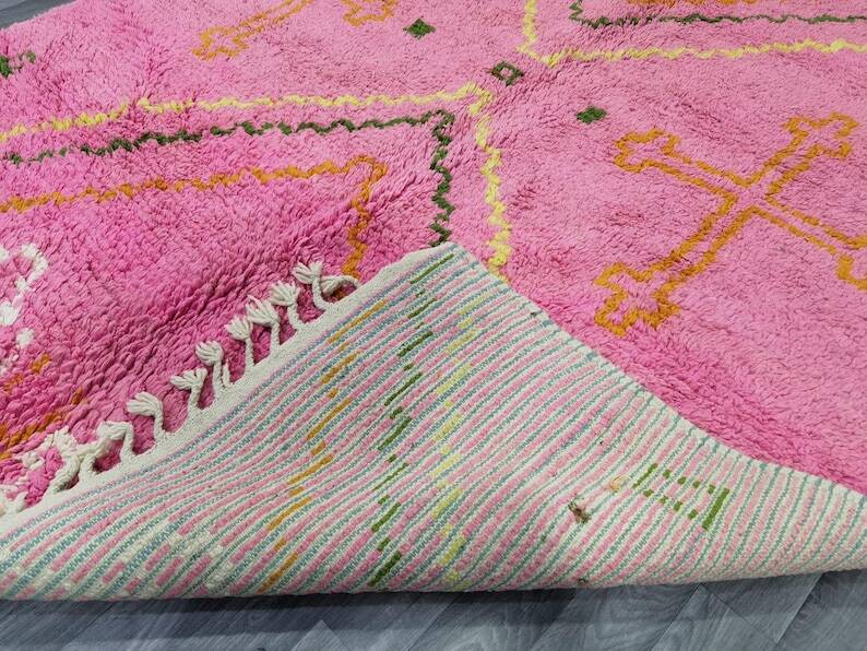 Handmade pink Beni Ourain rug, 150/250cm