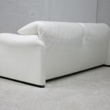 Maralunga sofa by Vico Magistretti, Cassina, white leather, Italy, circa 1970