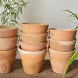 10 pots anciens en terre cuite 9-10 cm