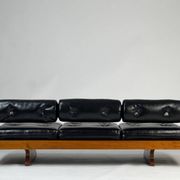 Vintage leather sofa daybed GS 195 by Gianni Songia for Sormani