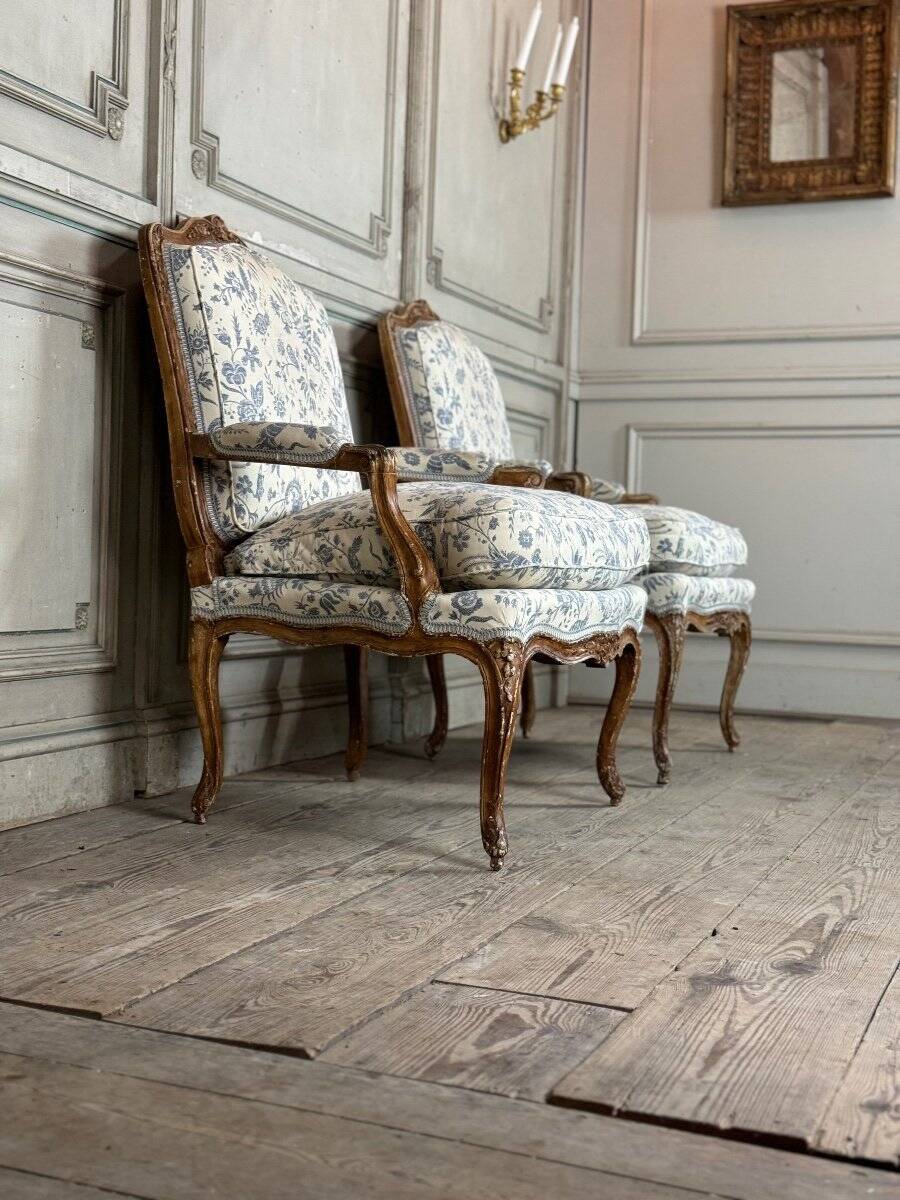 Pair Of Louis XV Queen Armchairs In Carved And “chené” Wood, 18th Century