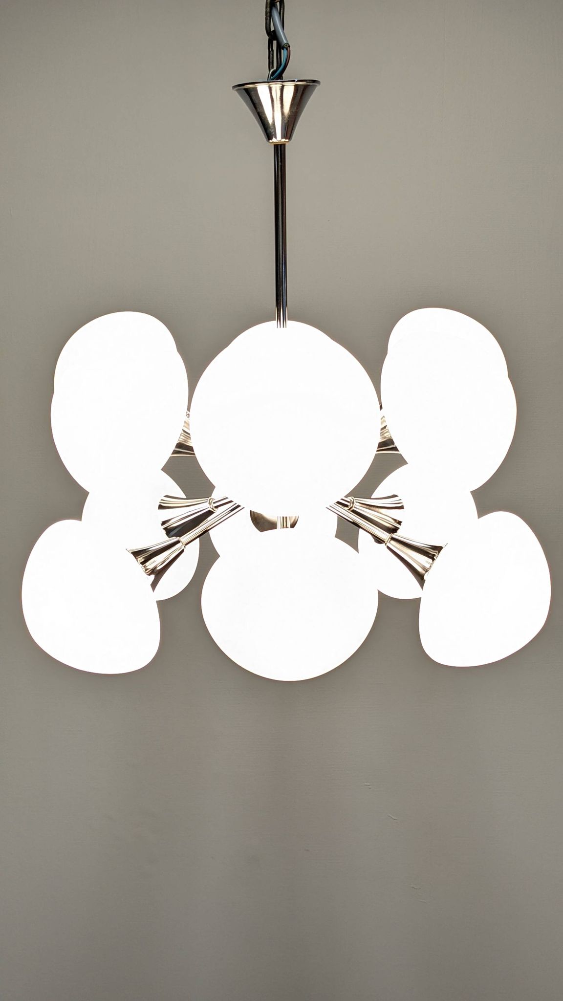 Sputnik chandelier with 12 frosted glass lights, Italy circa 1970.