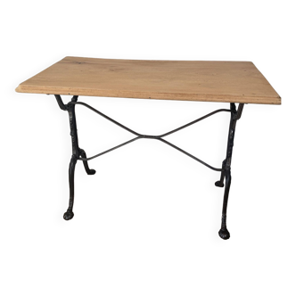 Bistro table with cast iron base