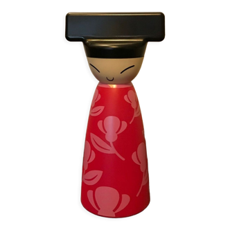 Pepper Tree Alessi Queen Chin