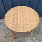 Round rattan table