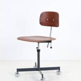 Kevi office chair by Jørgen Rasmussen / Teak / 1960s / Mid-century Danish modern design