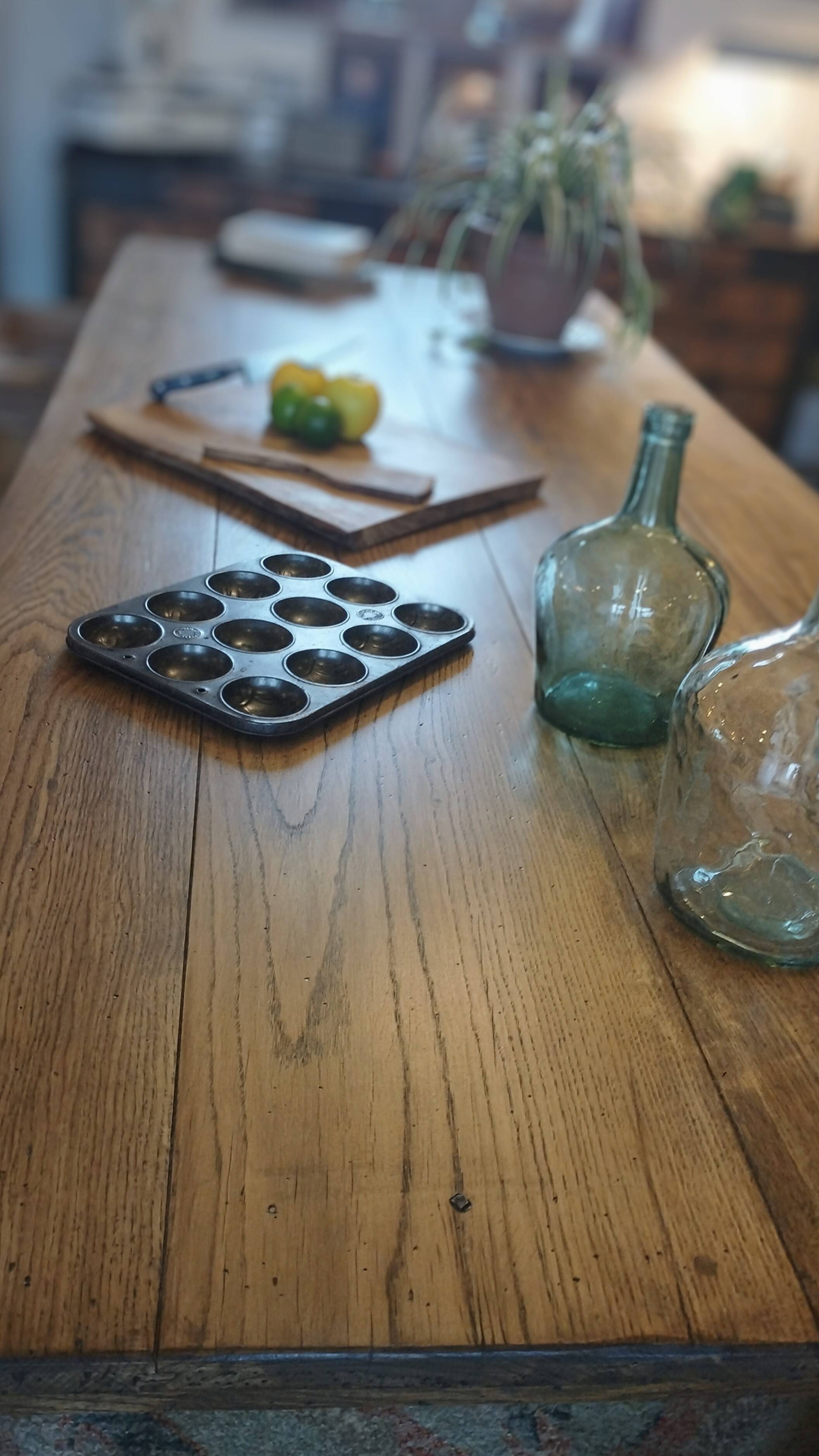 Large solid oak farmhouse table with two drawers 260 cm x 100 cm