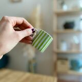 6 tasses en porcelaine rayée vert et blanc, collection Chriss G
