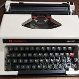 Olympiette Typewriter Special 70s