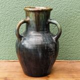 Beauvais sandstone vase