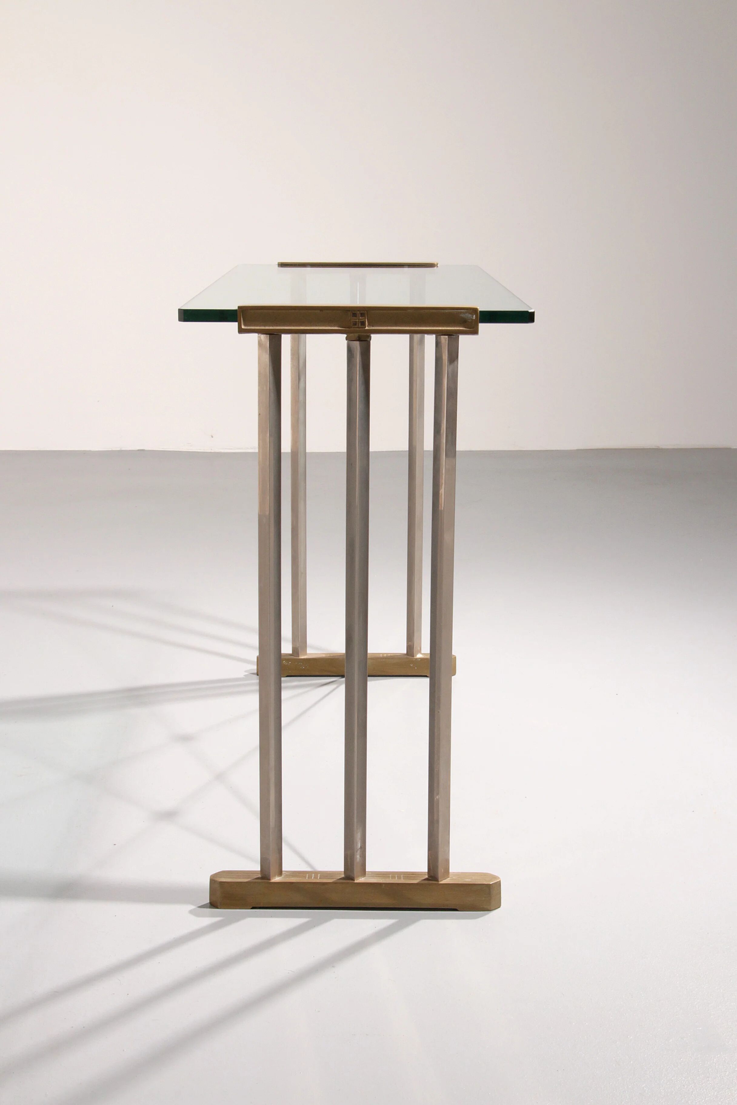 Elegant midcentury side table by Peter Ghyczy model T34
