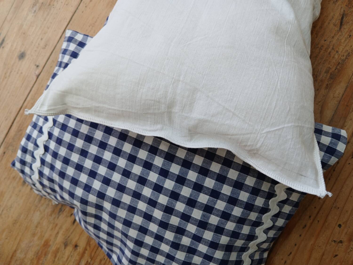 Set of 2 vintage cushions, blue gingham