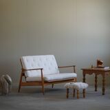 Two-seater canapé Arne Vodder, model Fd 161, reupholstered in boucle, 1950s.