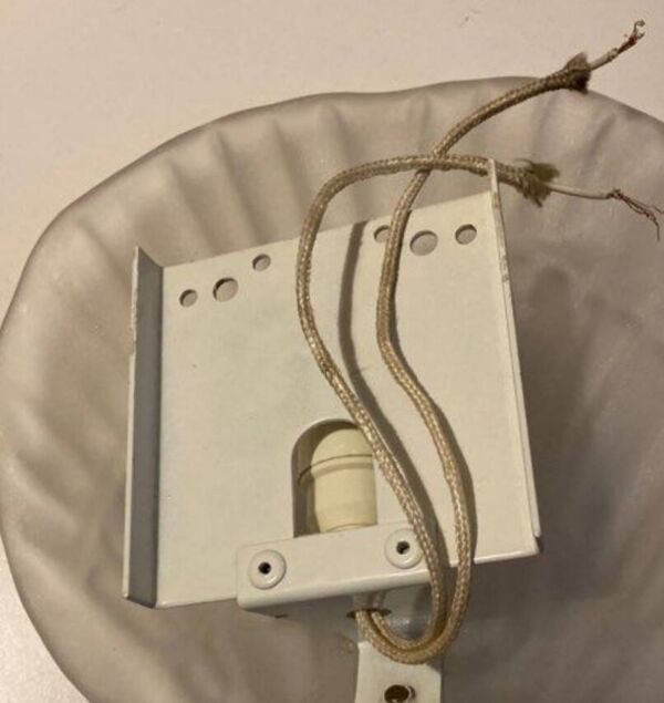 Applique art déco lampe mural forme de coquillage verre givré 1960