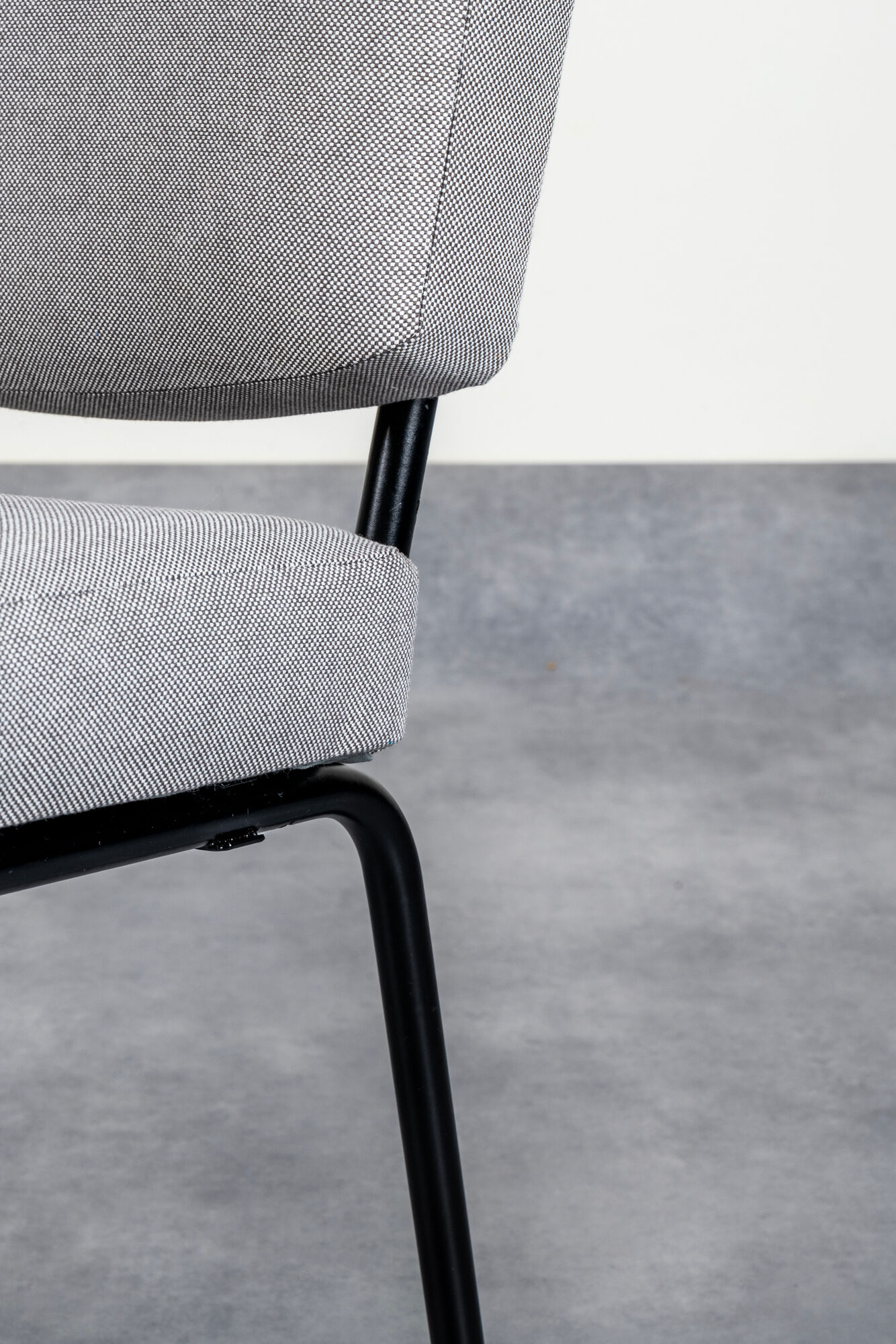 Armchair Council of Pierre Guariche for Meurop with Kavdrat fabric