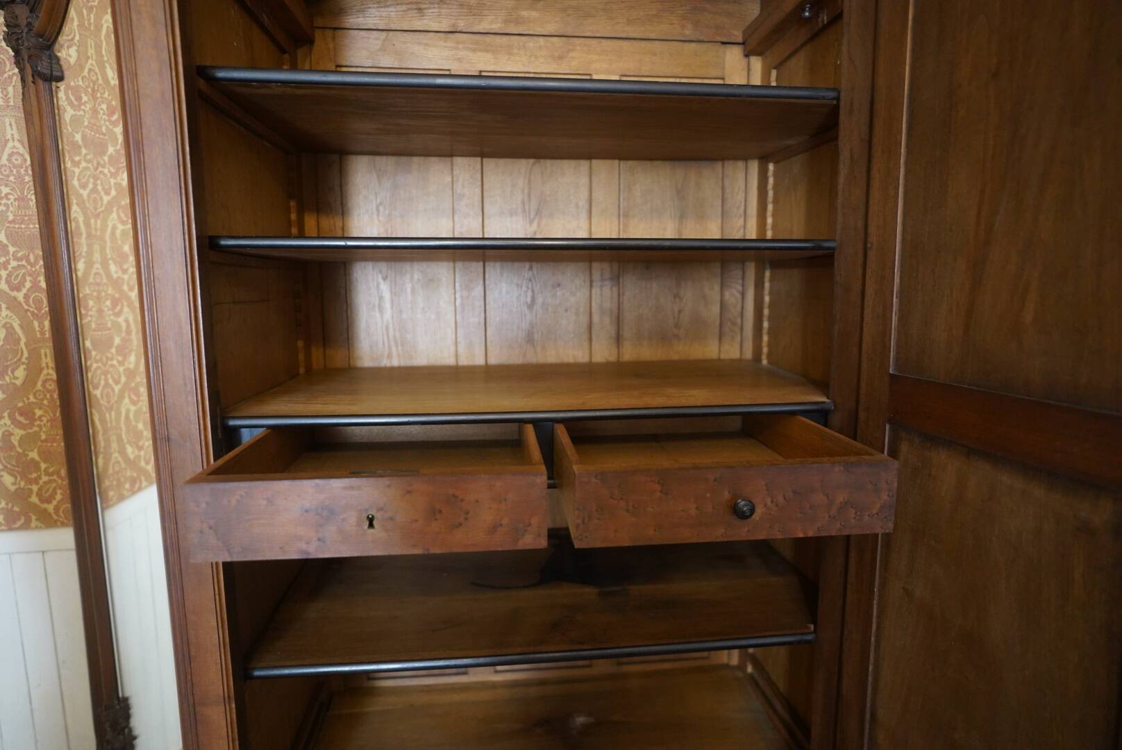 Armoire à glace style Louis XV