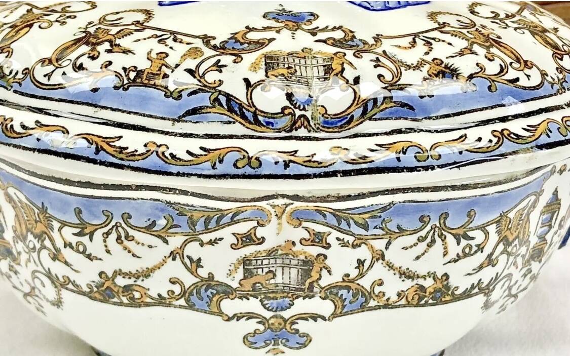 Vegetable dish small soup tureen Gien children at the Dionysus press 1941/1950