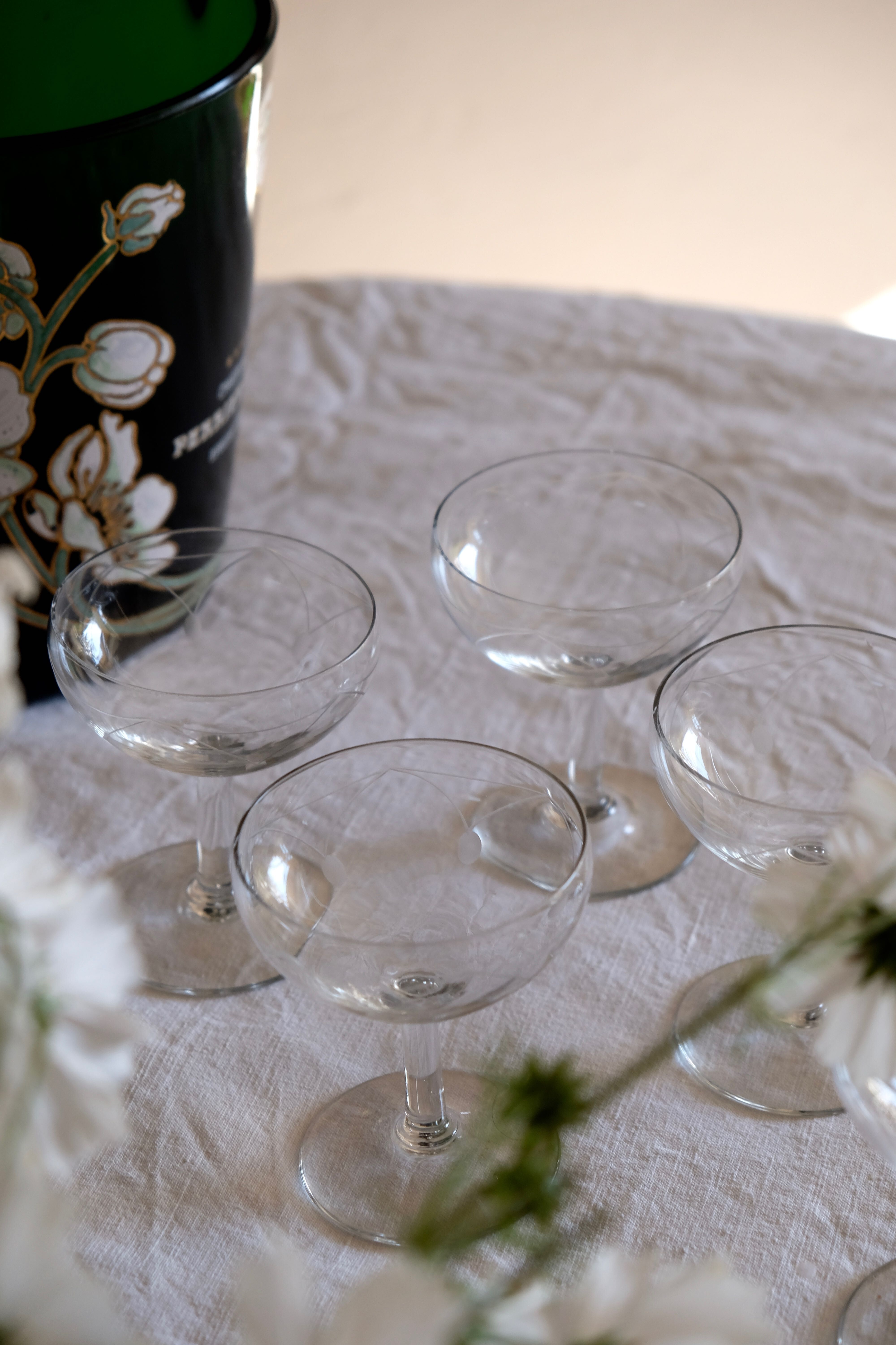 6 mouth-blown champagne glasses 50s