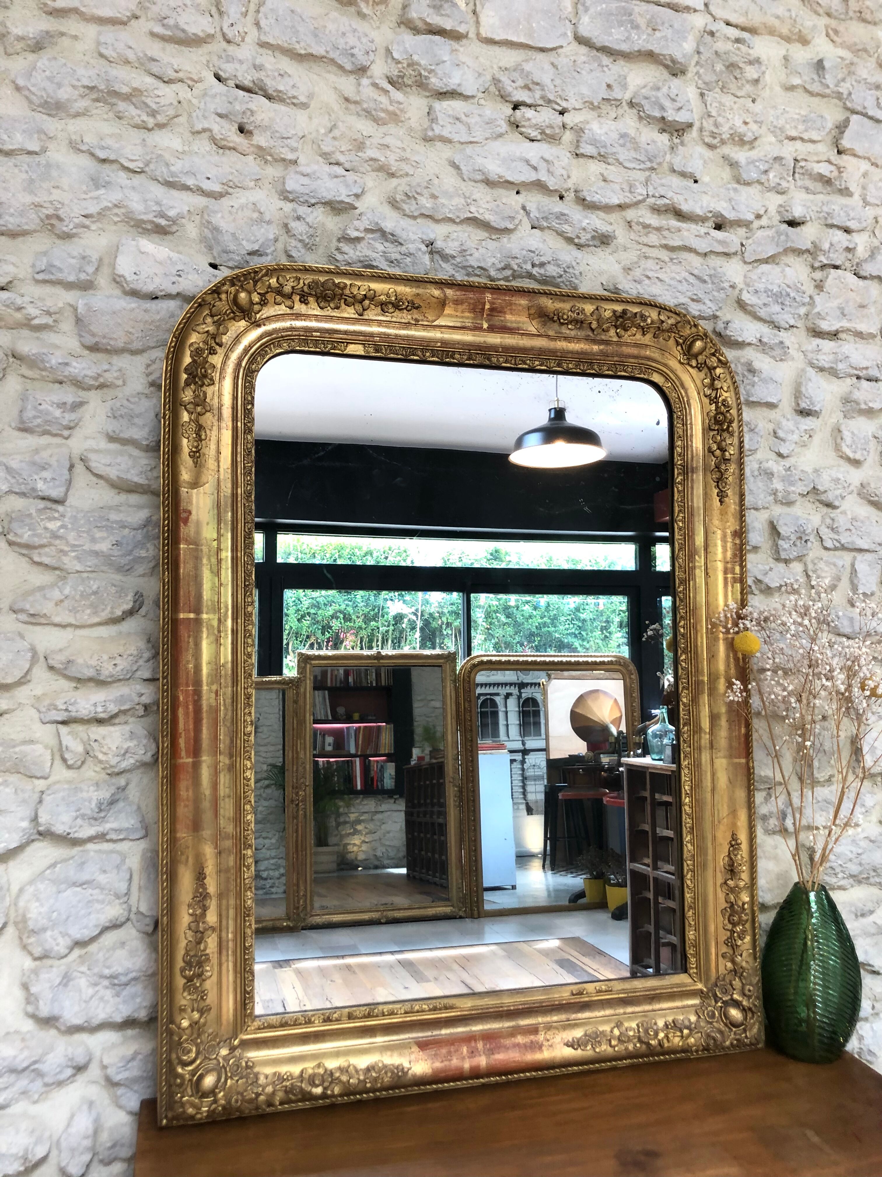 Louis-Philippe mirror 19th century, gold with gold leaf, mercury ice 102x77.5cm