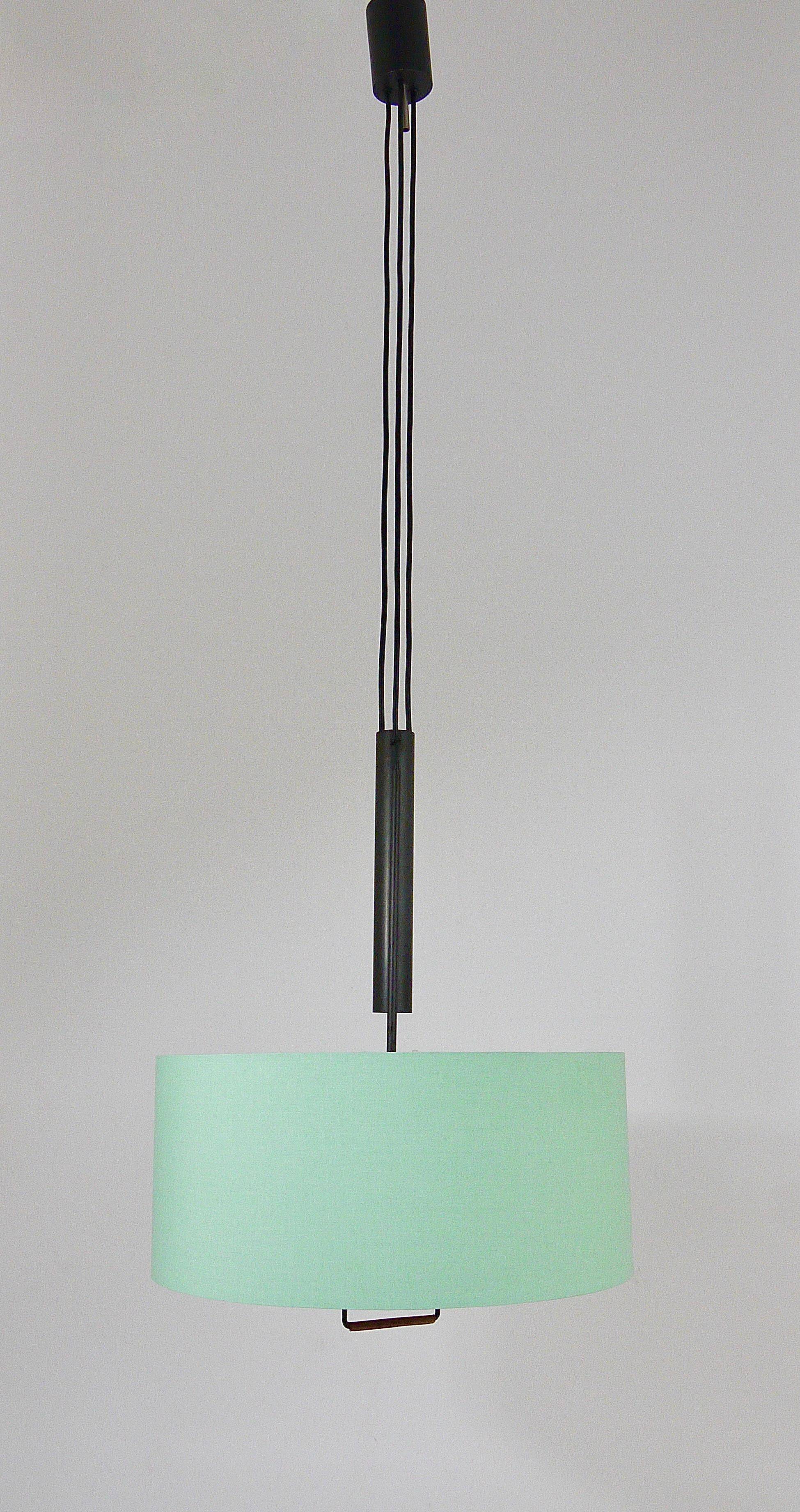 J.T. Kalmar Lampe Suspendue à Contrepoids réglable Milieu du Siècle, Autriche, Années 1950