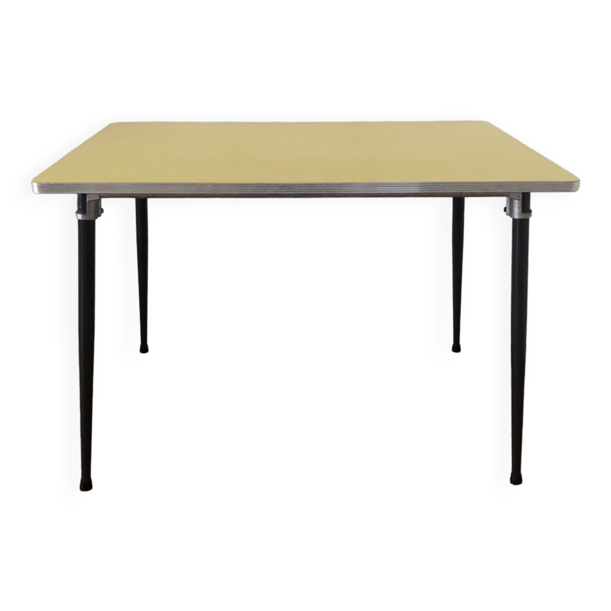 Mullca table