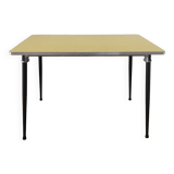 Mullca table