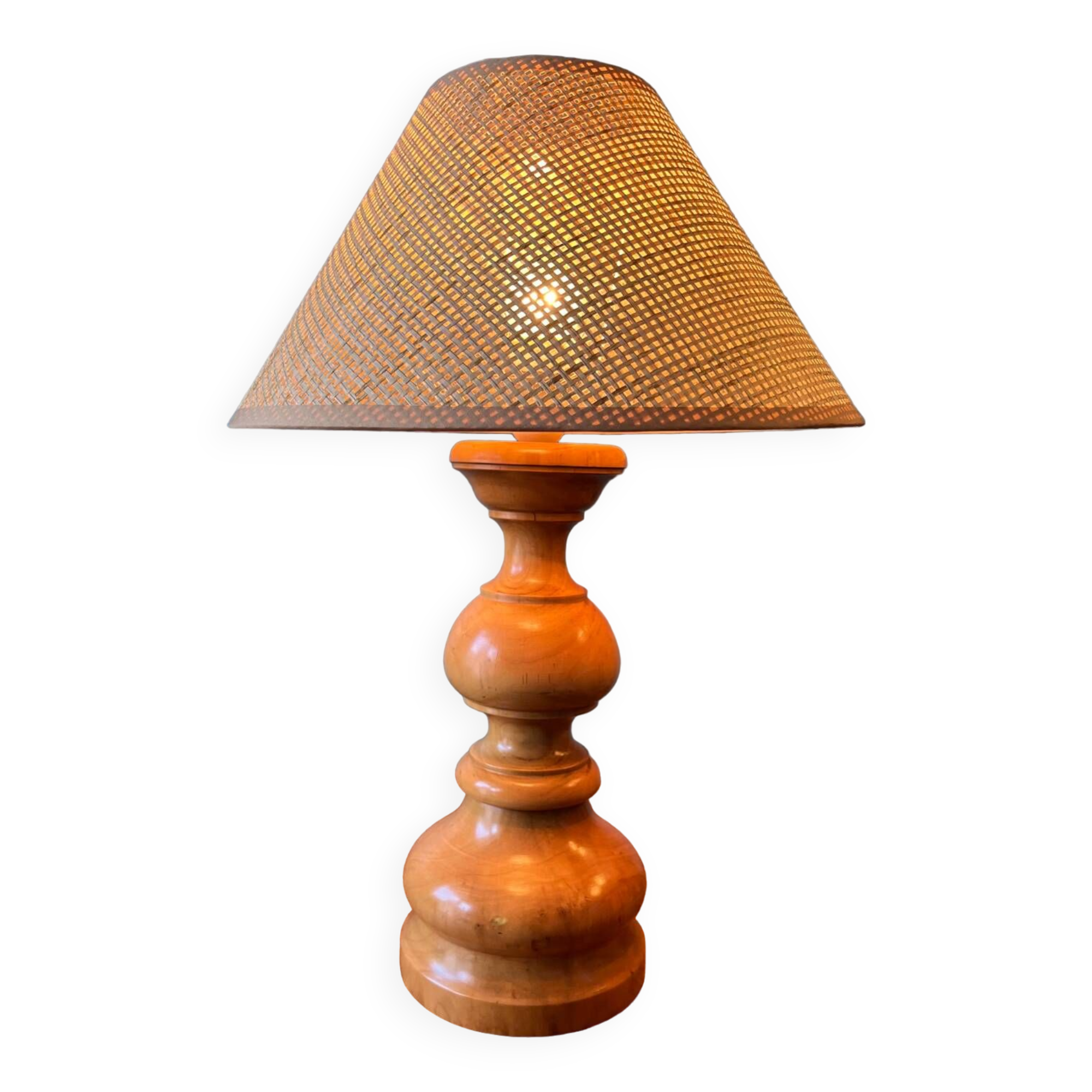 Table lamp in turned solid wood