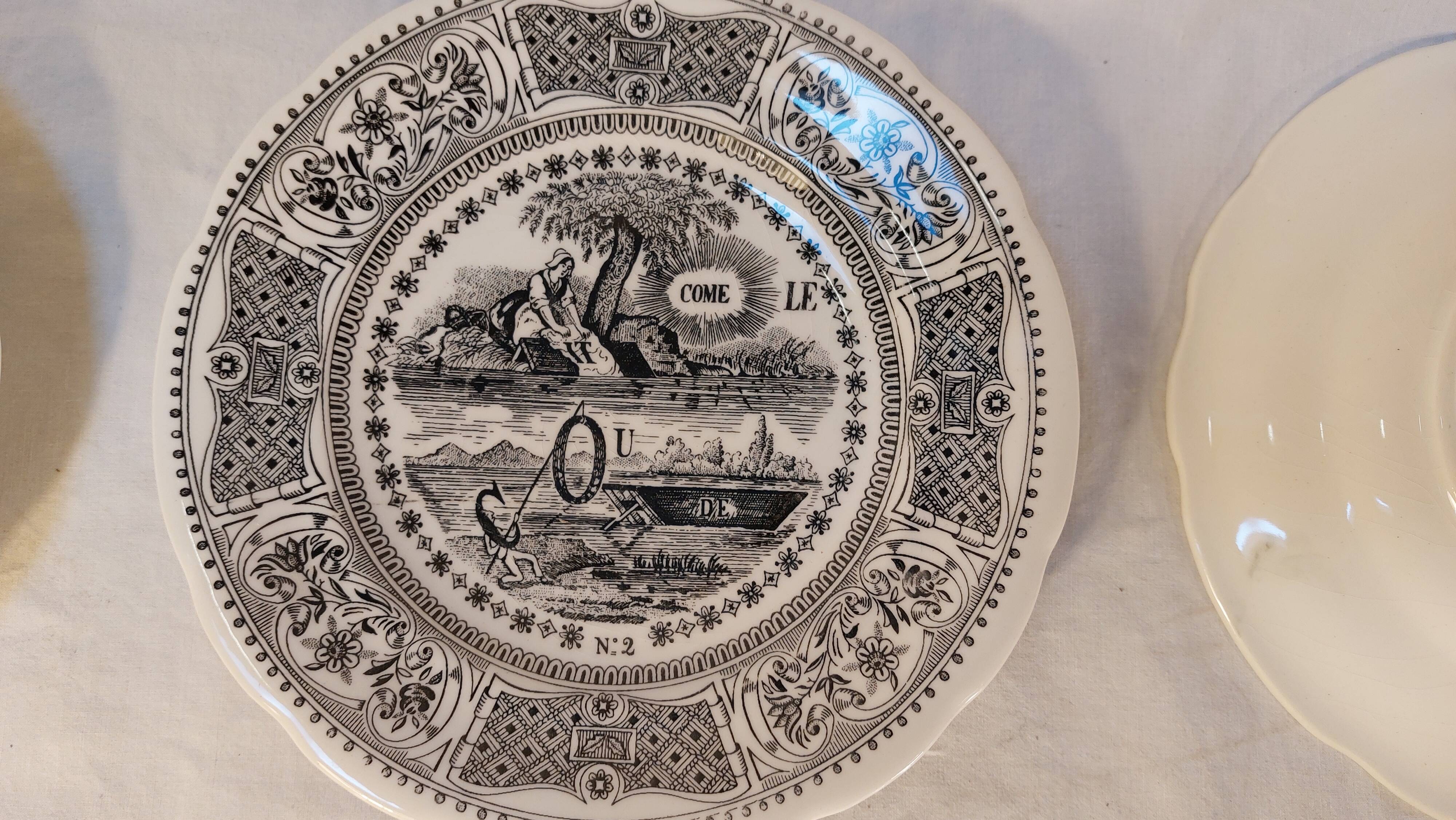 Series of 6 Gien earthenware dessert plates Rébus models