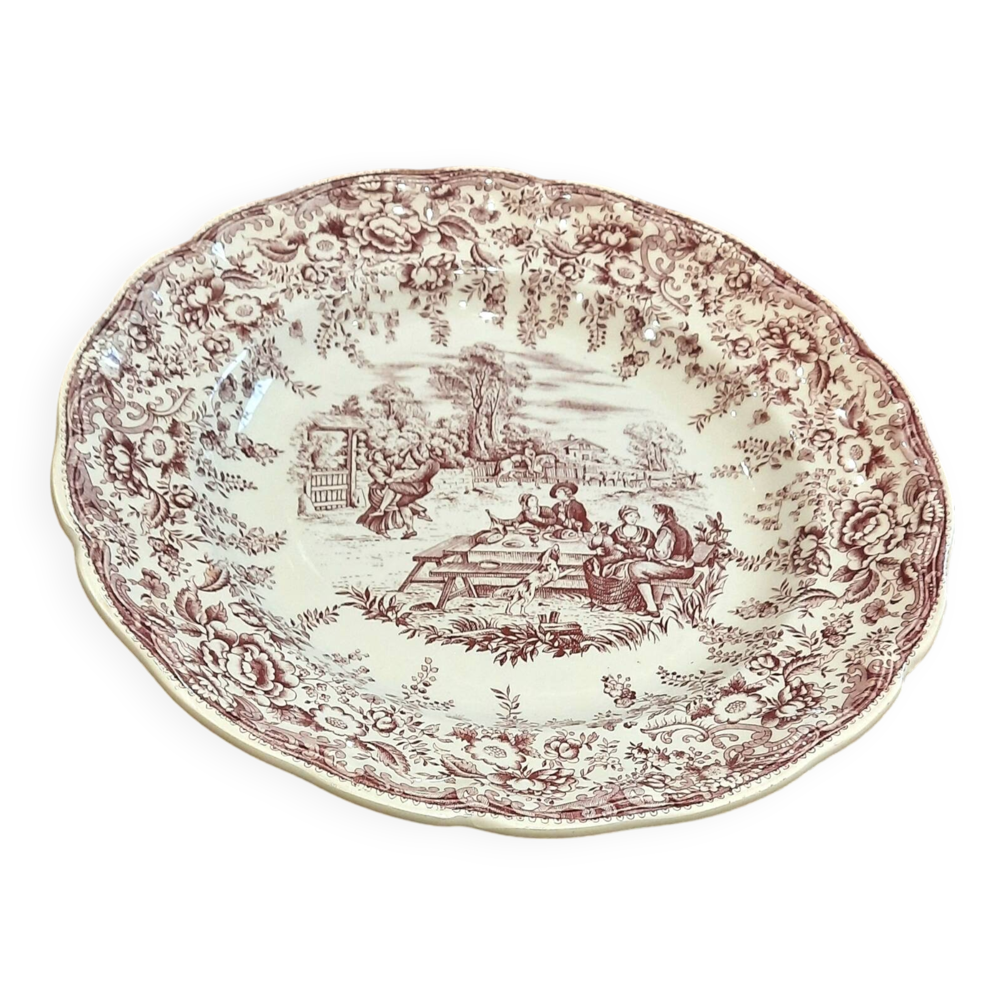 Round Lunéville dish