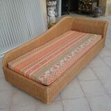 Rattan daybed