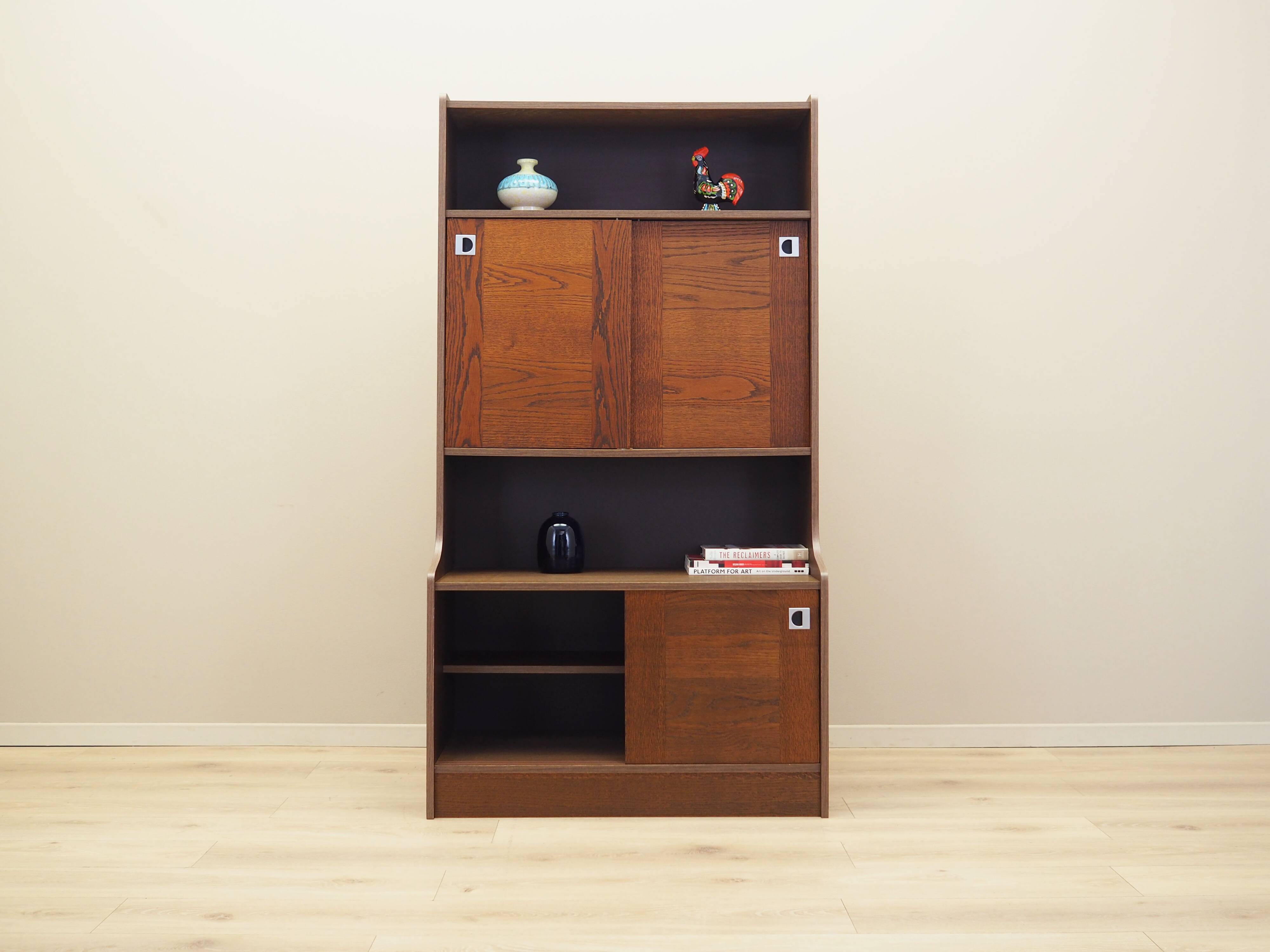 Oak bookcase, Danish design, 1970s, production: Denmark