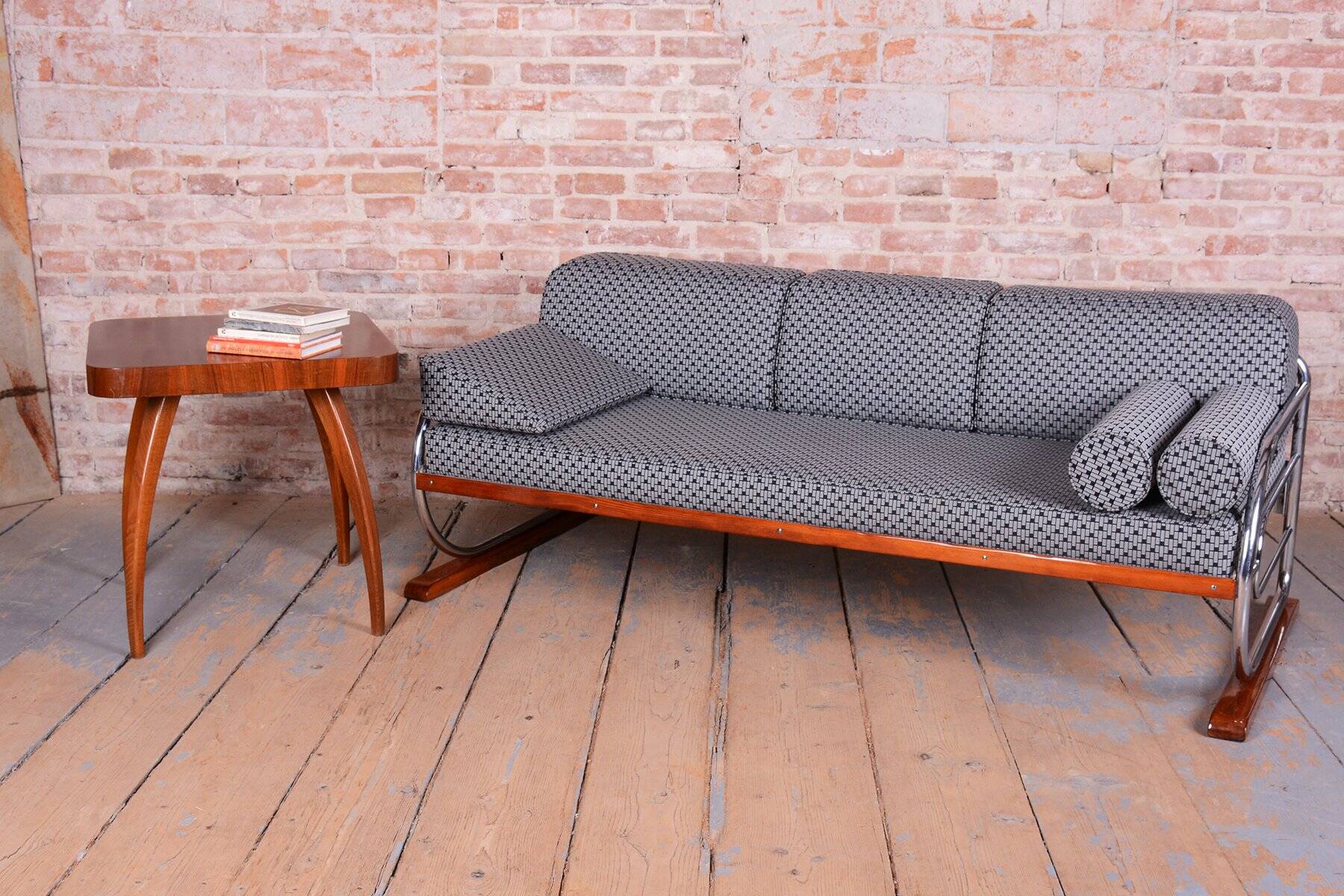 Bauhaus Sofa in Chrome and Beech from Robert Slezak, Czech, 1930s