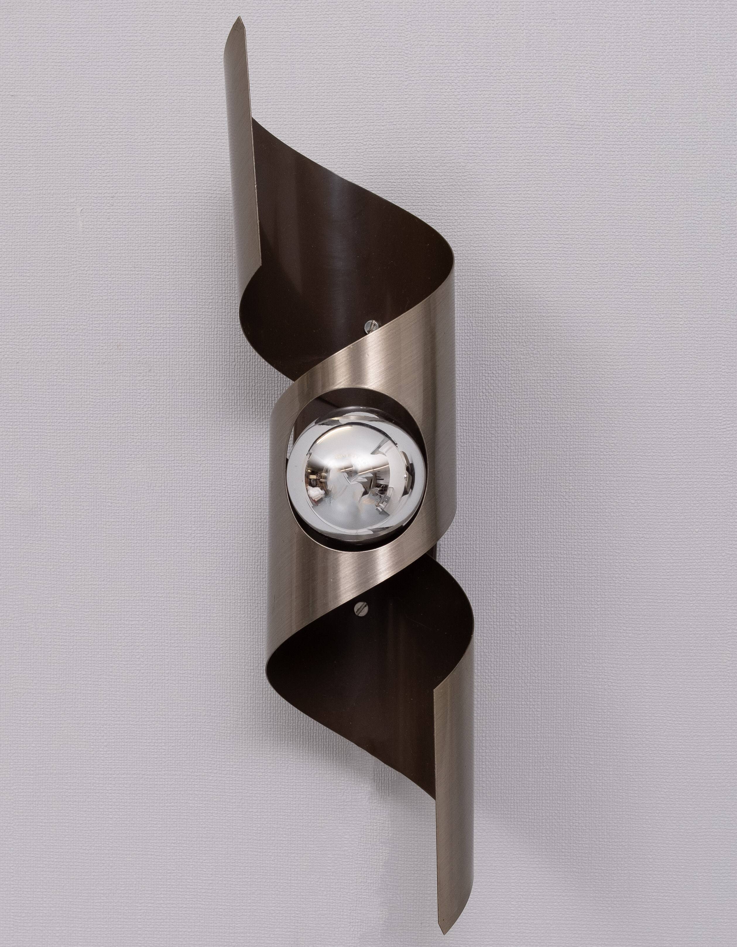 3 Raak Space Ace Wall Sconces mode ''Wokkel'' 1970s