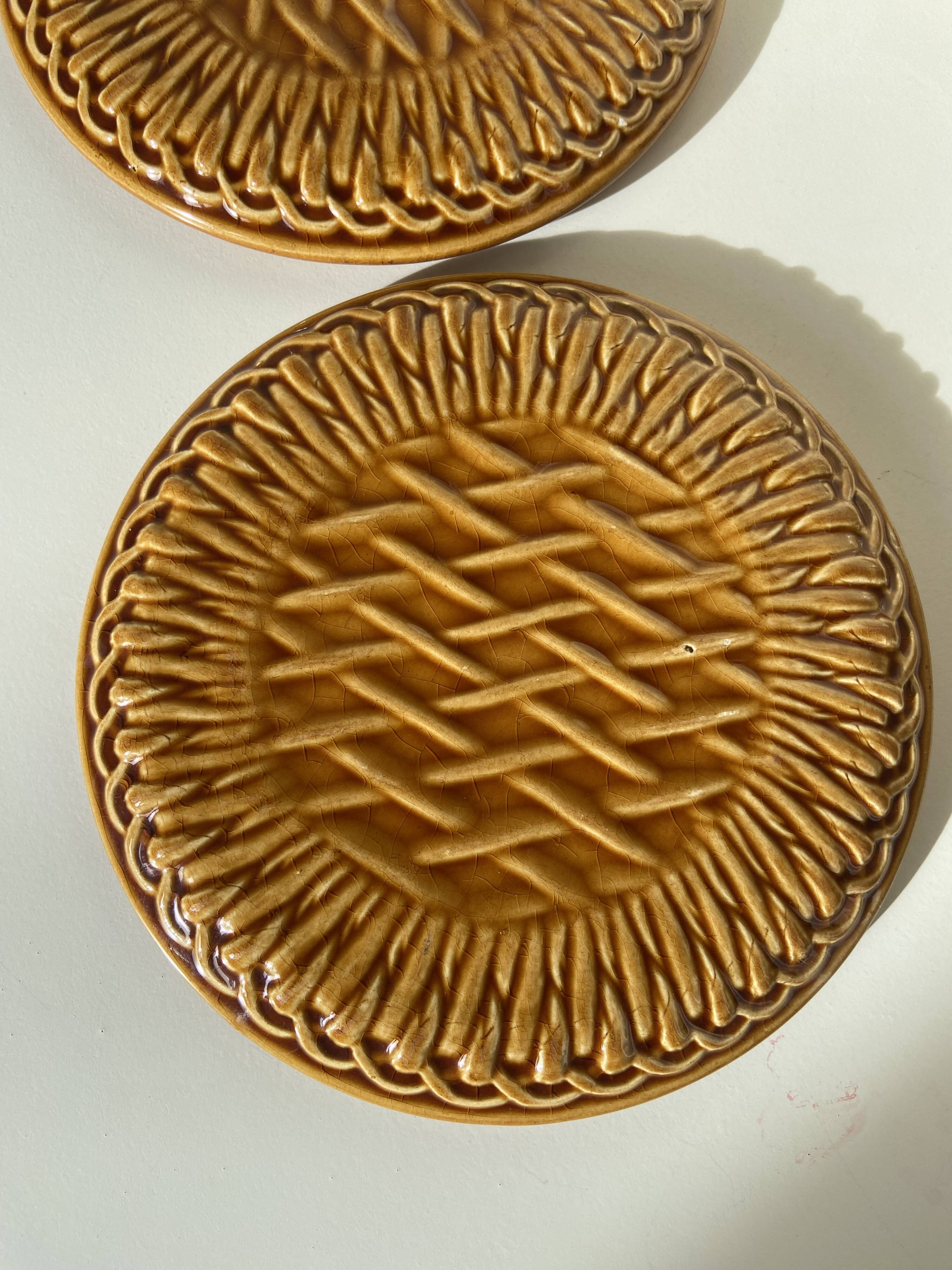 Lot de 2 dessous de plat en barbotine faïence de gien - création val d'or, jaune moutarde imitation