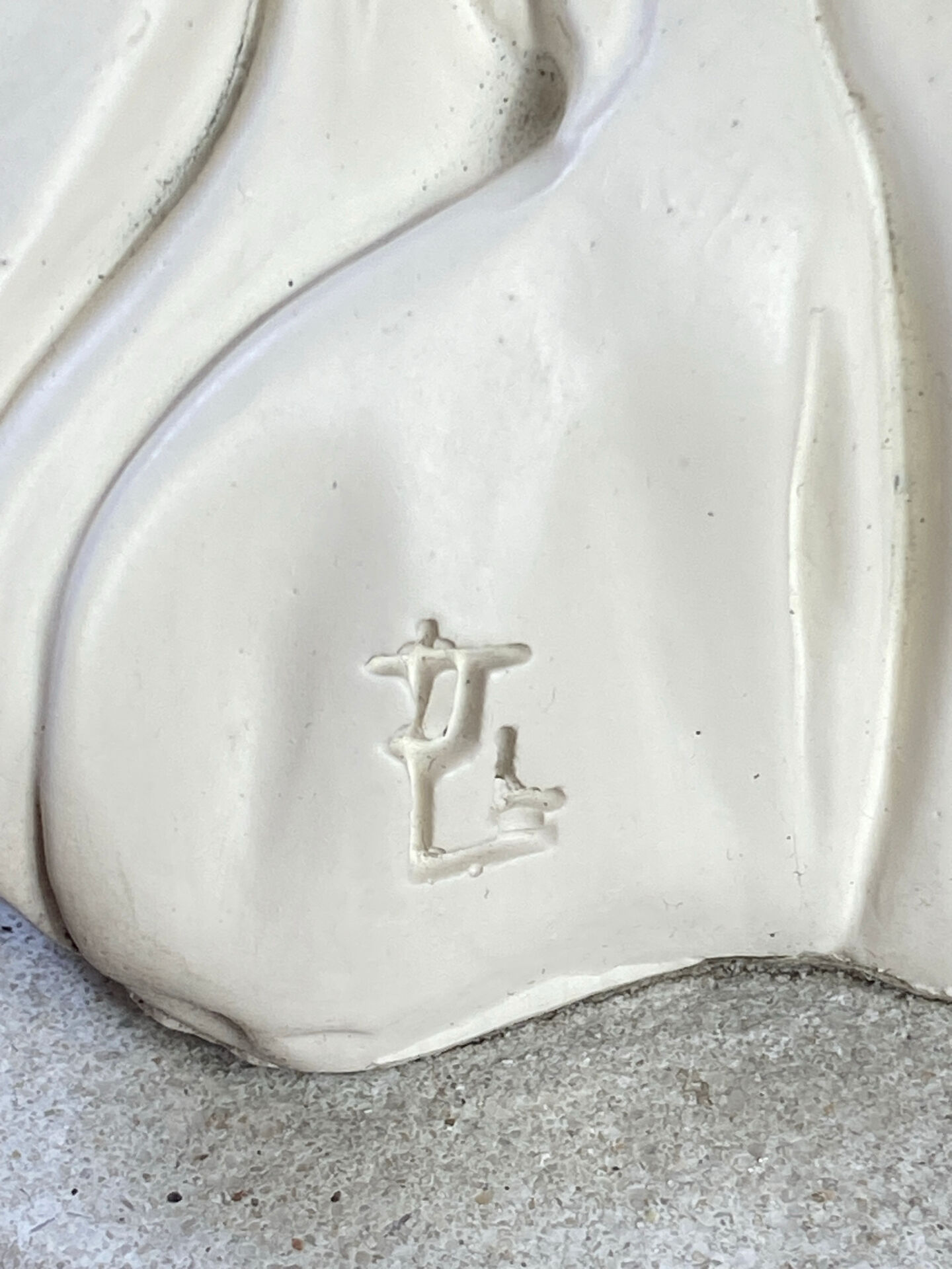 Table lamp, female figures