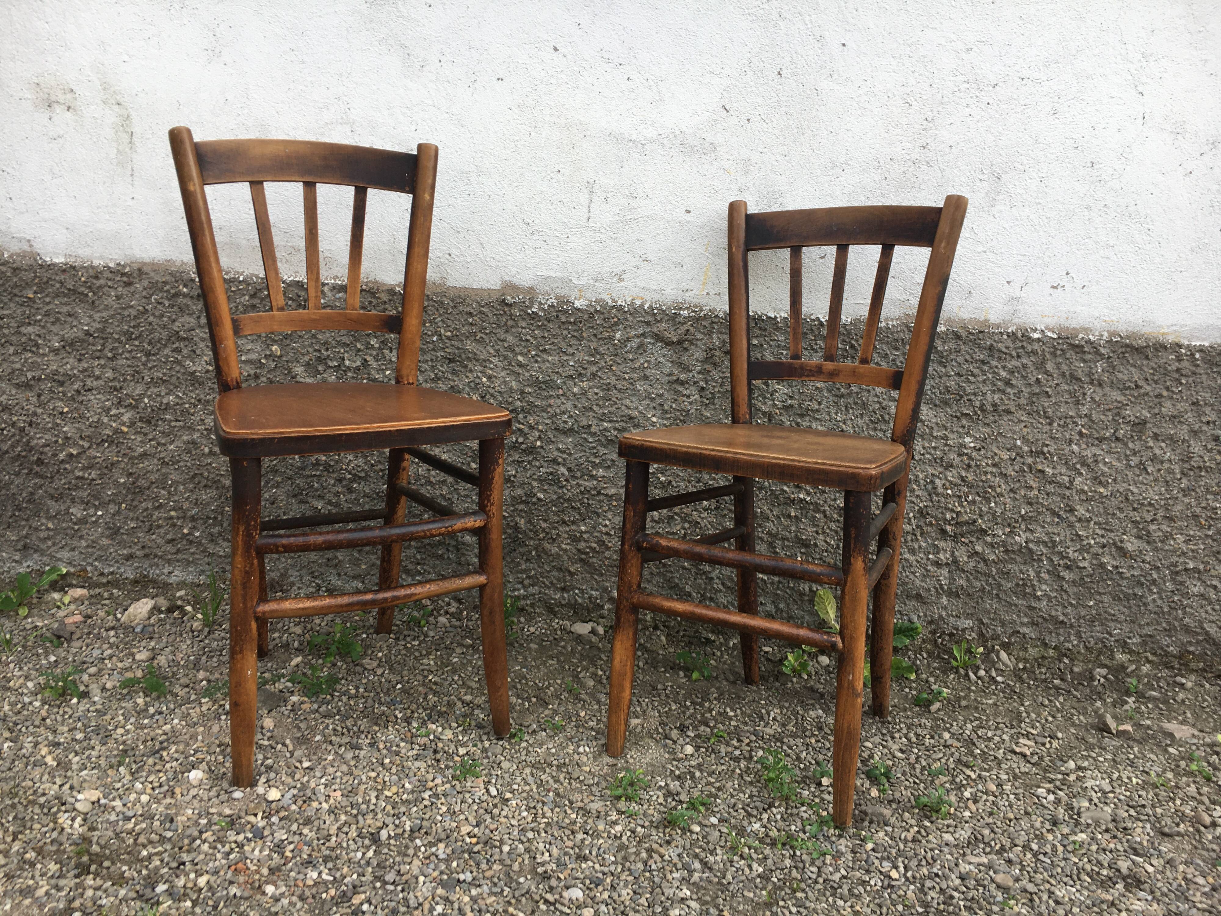 Pair of bistro chairs made of beech wood