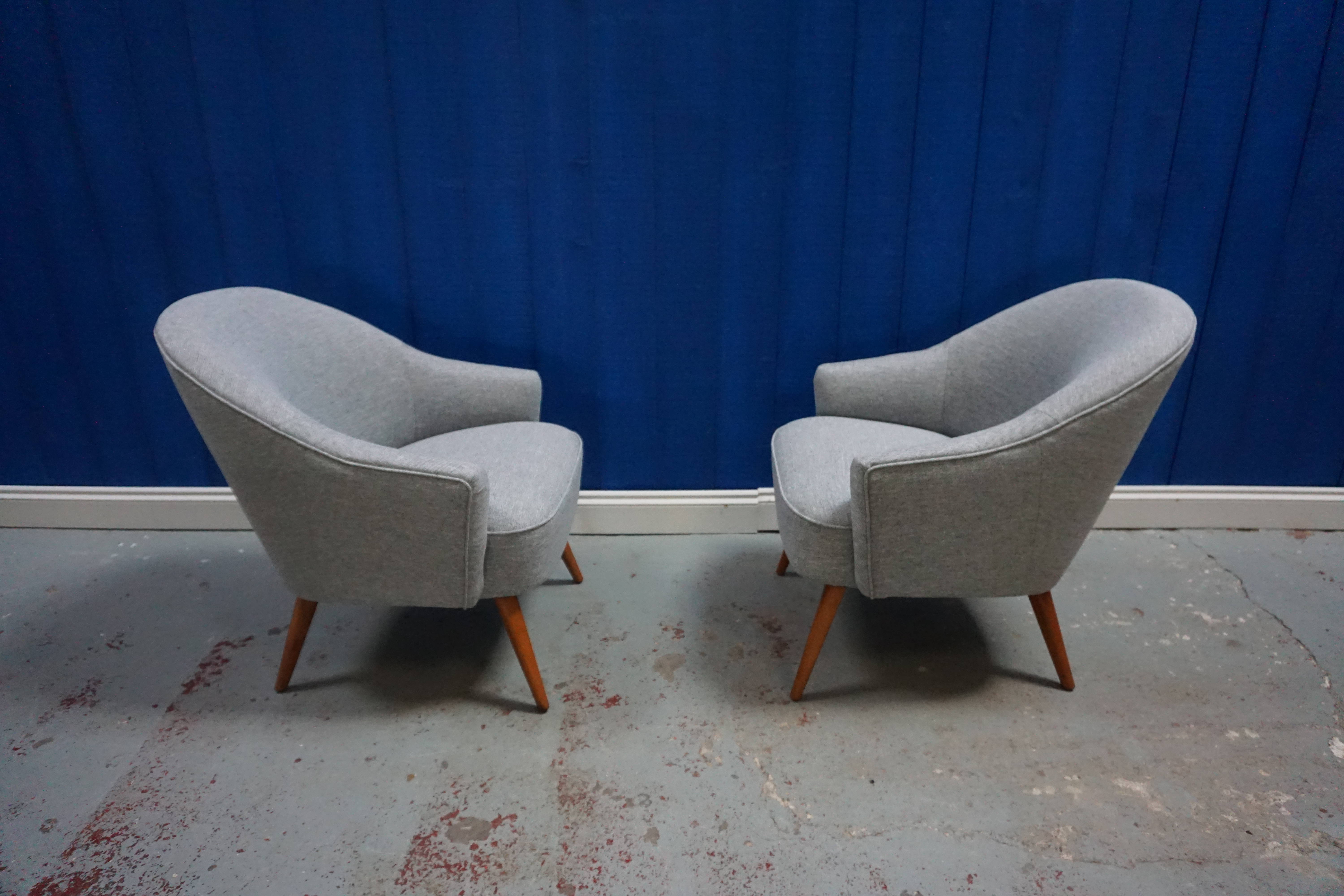 Paire de fauteuils 1950