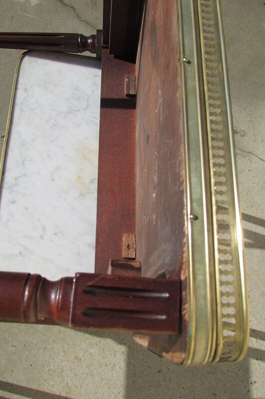 3 tables gigognes Louis XVI